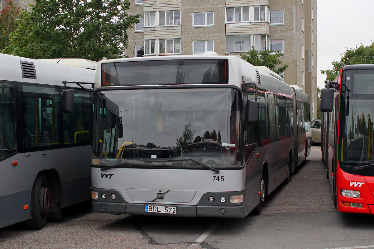 Литва, Volvo 7700A № 745