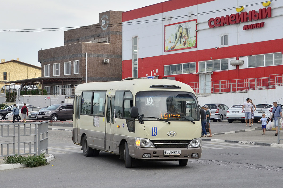 Краснодарский край, Hyundai County Kuzbass № В 858 ОК 161