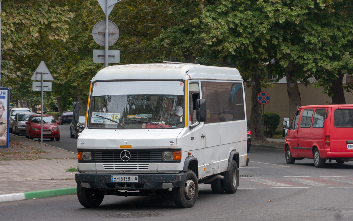 Oděská oblast, Mercedes-Benz T2 609D č. BH 5138 IA