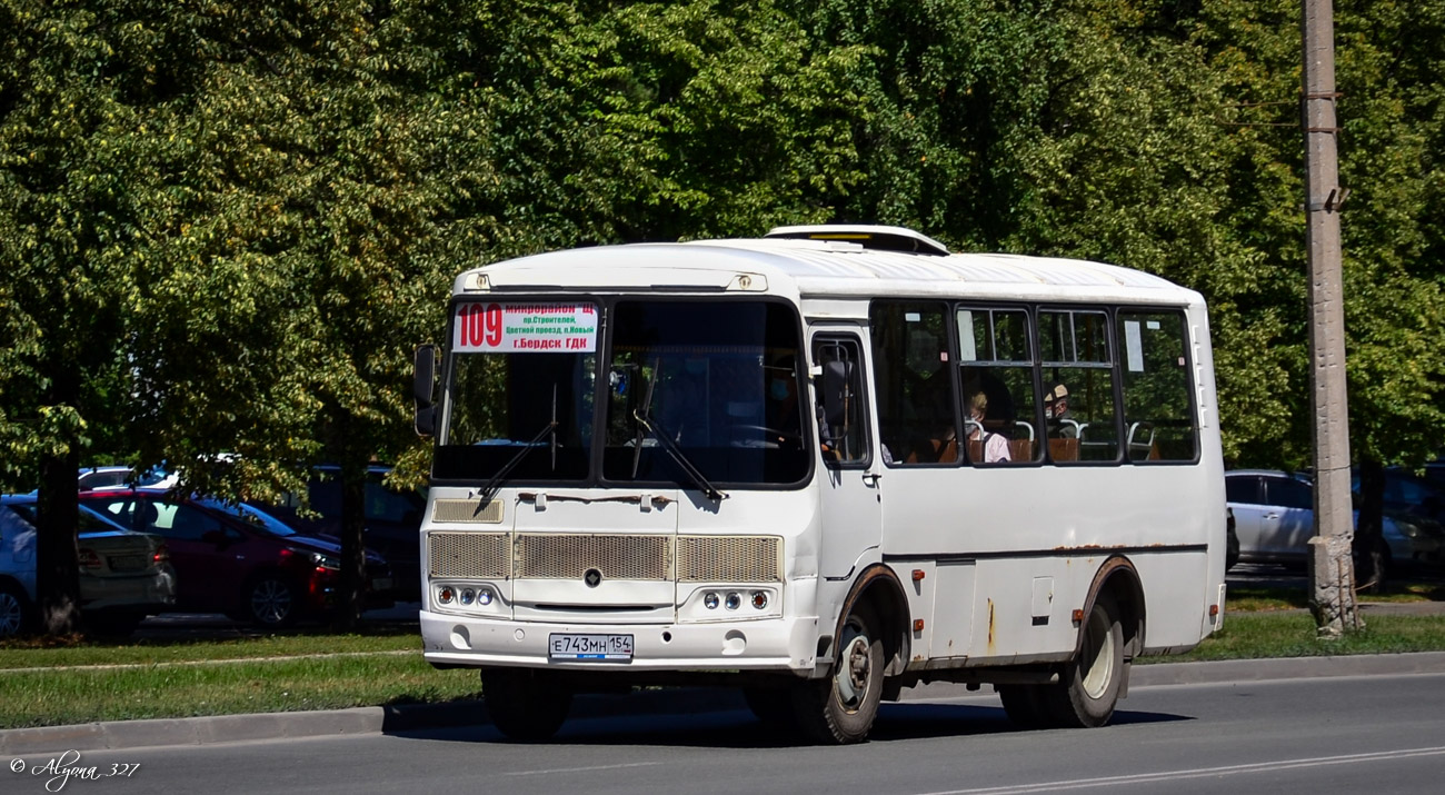 Novosibirsk region, PAZ-32054 № Е 743 МН 154