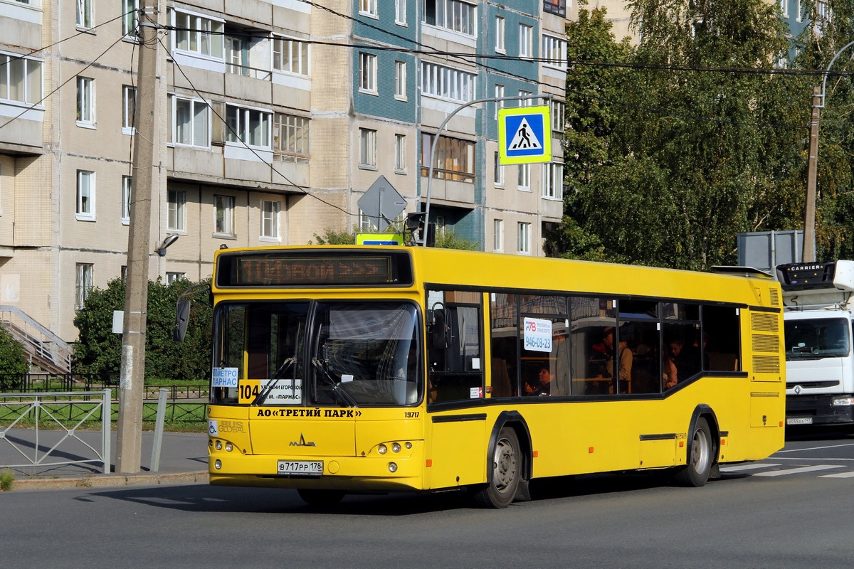 Санкт-Петербург, МАЗ-103.485 № В 717 РР 178