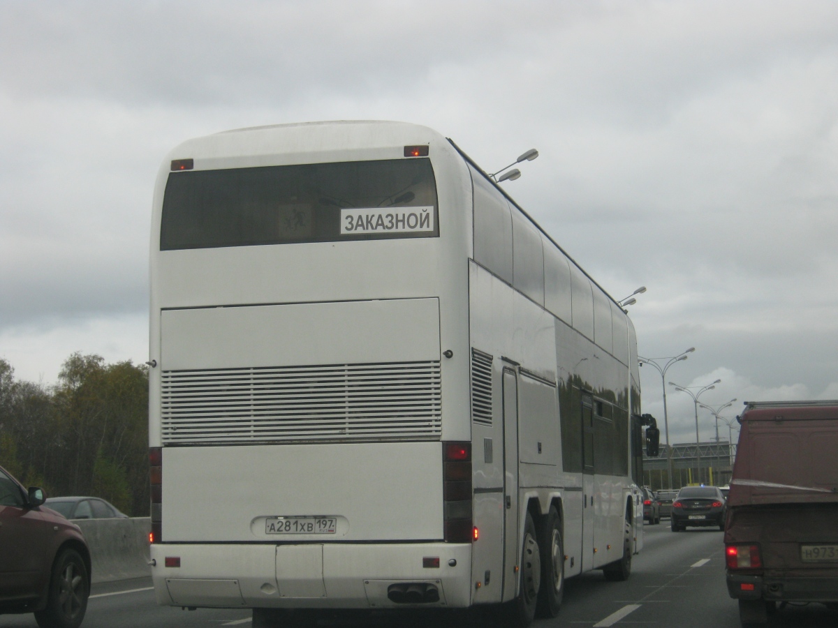 Тульская область, Neoplan N122/3L Skyliner № А 281 ХВ 197