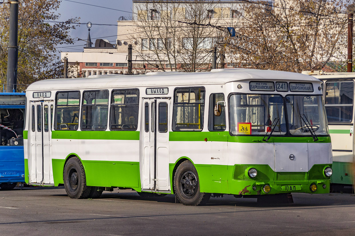 Москва, ЛиАЗ-677Б № Р 677 ЕВ 77