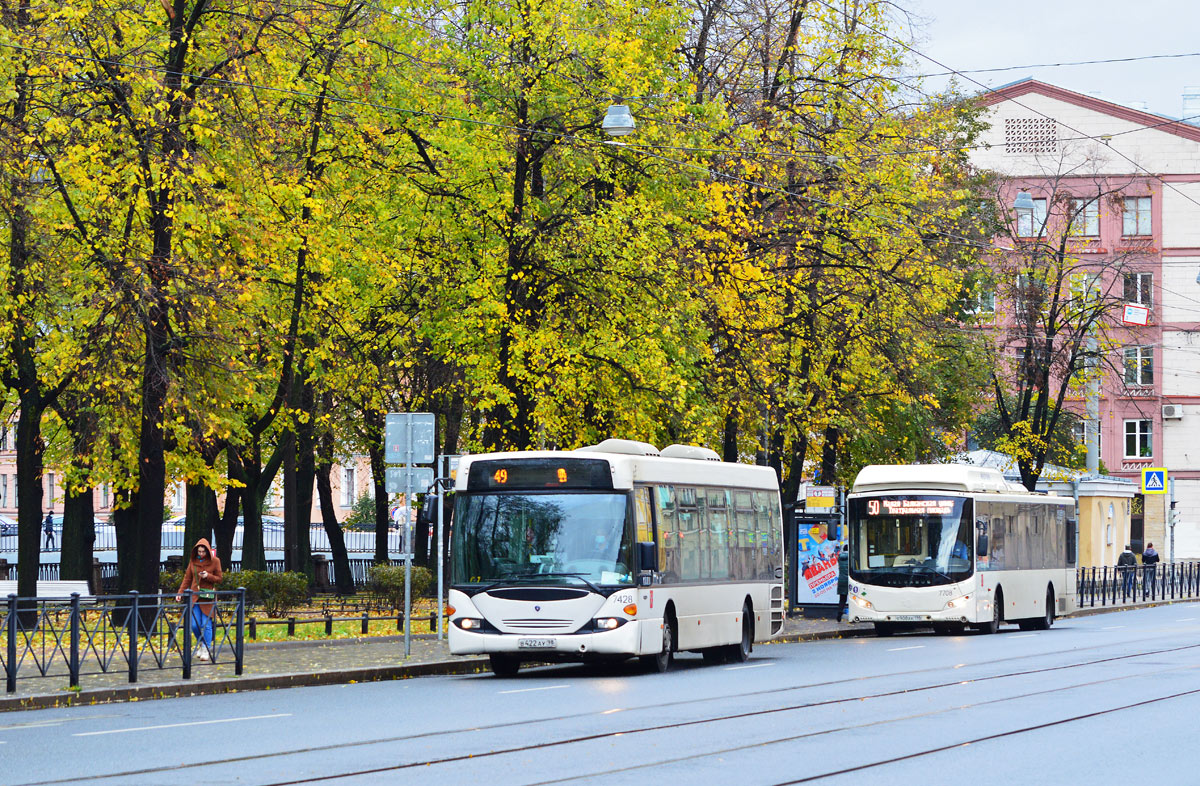 Санкт-Петербург, Scania OmniLink I (Скания-Питер) № 7428; Санкт-Петербург, Volgabus-5270.G0 № 7708