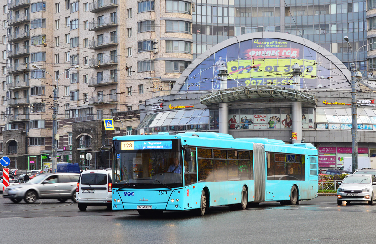 Sankt Petersburg, MAZ-216.066 Nr. 2370