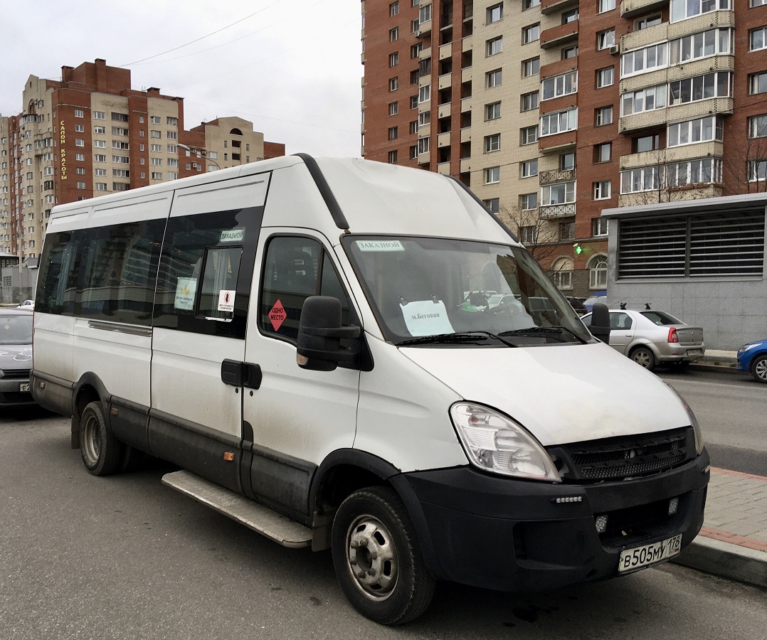 Санкт-Петербург, Нижегородец-2227UT (IVECO Daily) № В 505 МУ 178