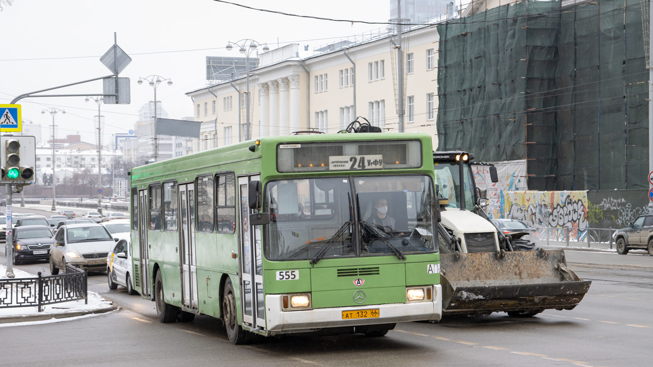 Свердловская область, ГолАЗ-АКА-5225 № 555