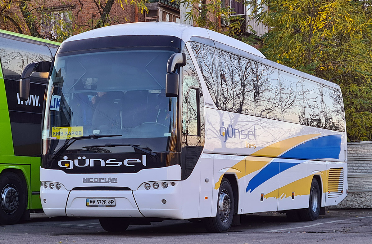 Киев, Neoplan P21 N2216SHD Tourliner SHD № AA 5728 KP