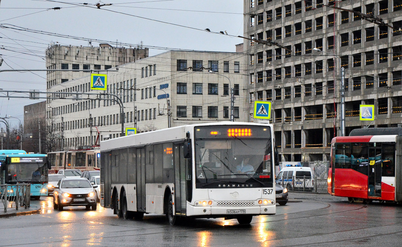 Санкт-Петербург, Волжанин-6270.06 