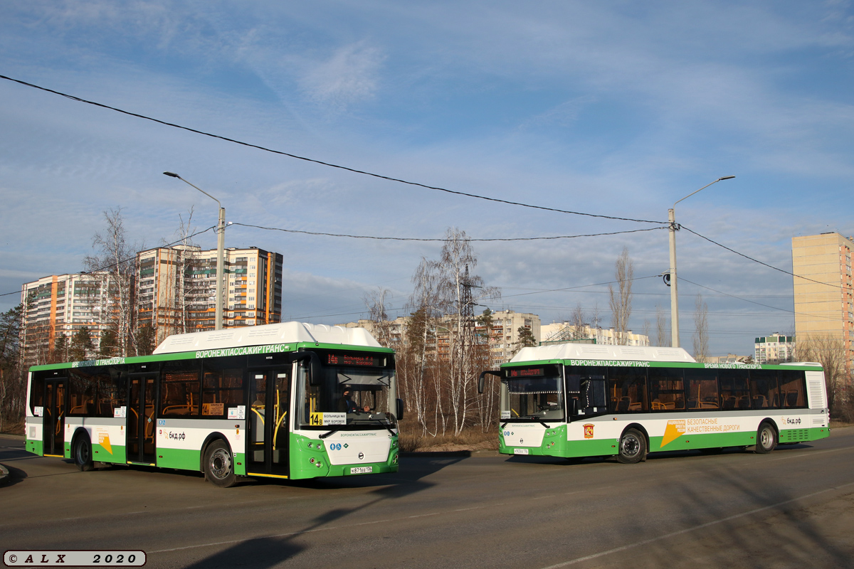 Воронежская область, ЛиАЗ-5292.67 (CNG) № К 871 ЕЕ 136; Воронежская область, ЛиАЗ-5292.67 (CNG) № К 902 ЕЕ 136