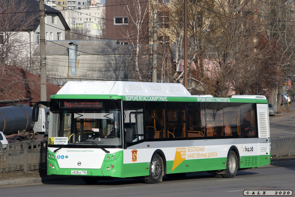 Воронежская область, ЛиАЗ-5292.67 (CNG) № К 828 ЕЕ 136