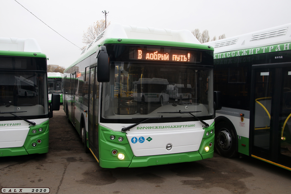 Воронежская область, ЛиАЗ-5292.67 (CNG) № К 820 ЕЕ 136