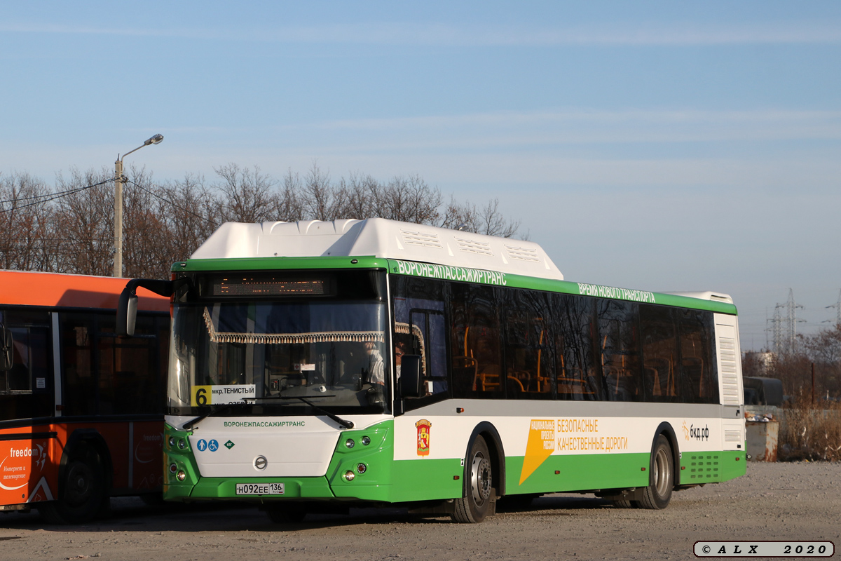 Воронежская область, ЛиАЗ-5292.67 (CNG) № Н 092 ЕЕ 136