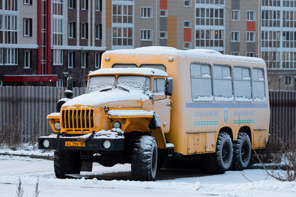 Ханты-Мансийский АО, КАвЗ-42243 № АХ 196 86