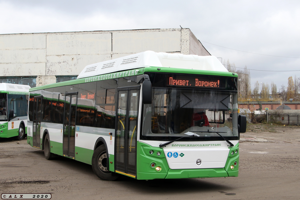 Воронежская область, ЛиАЗ-5292.67 (CNG) № Н 047 ЕЕ 136