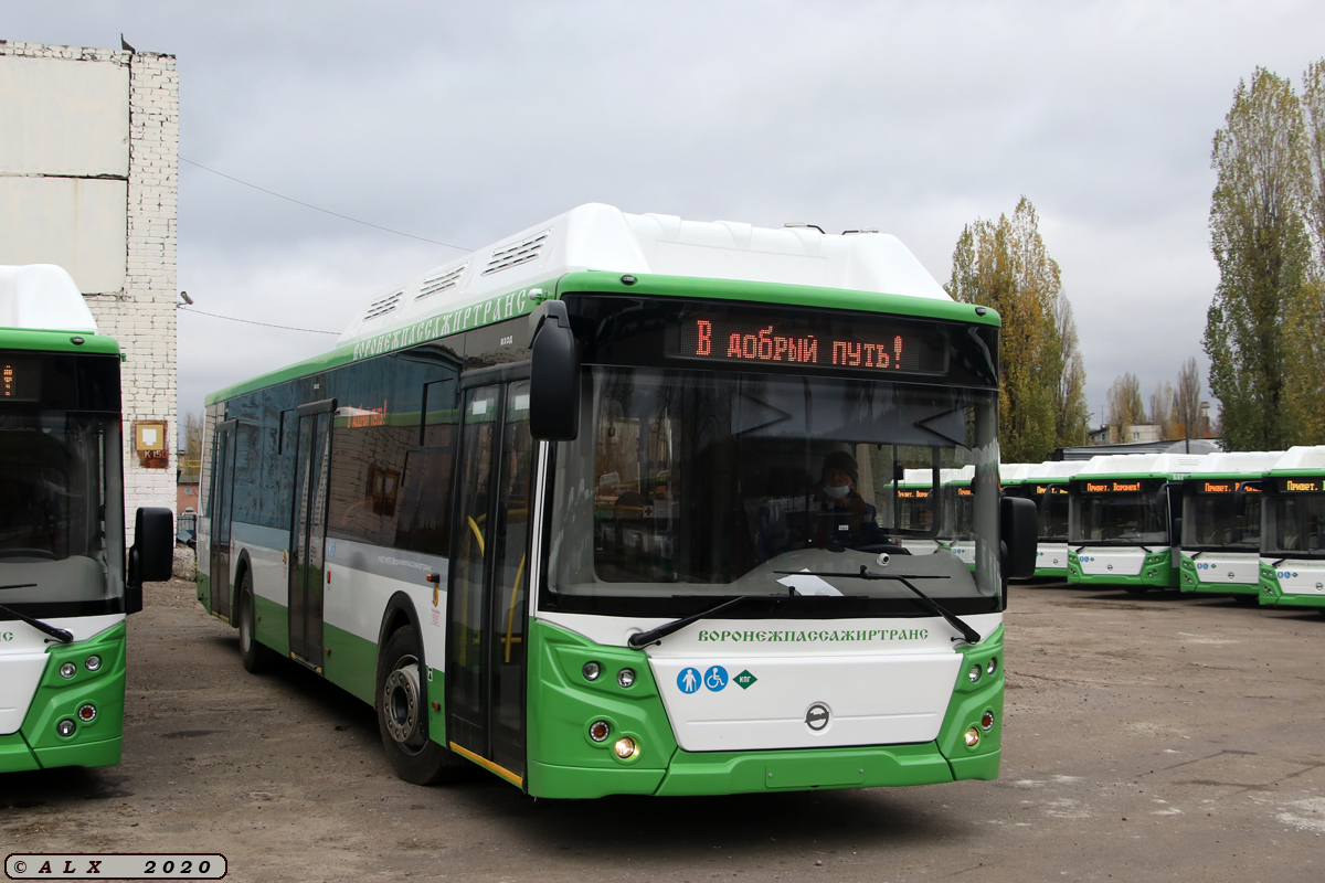 Воронежская область, ЛиАЗ-5292.67 (CNG) № К 837 ЕЕ 136