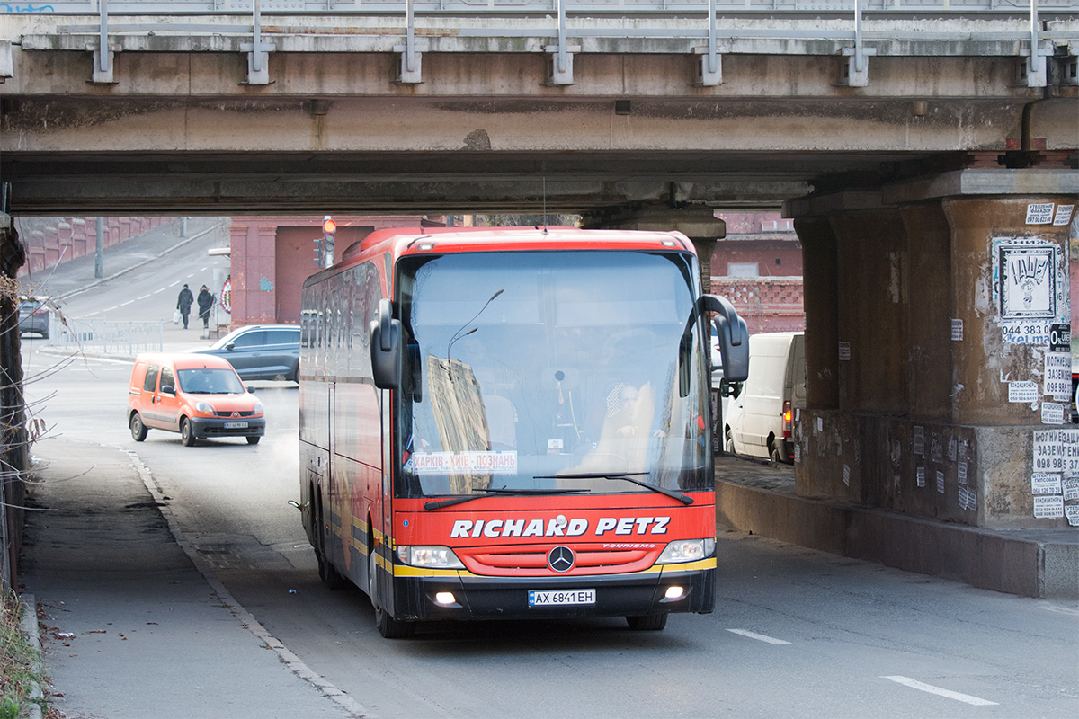 Харьковская область, Mercedes-Benz Tourismo II L 17RHD № AX 6841 EH