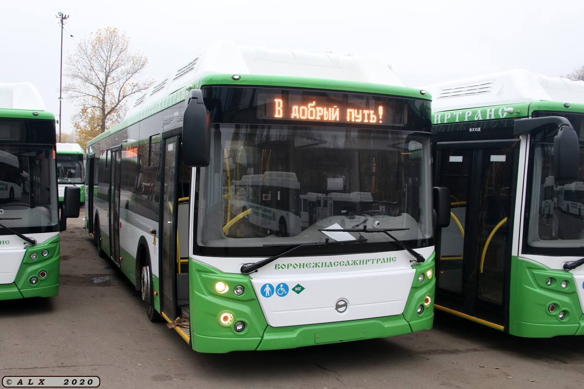 Воронежская область, ЛиАЗ-5292.67 (CNG) № К 768 ЕЕ 136