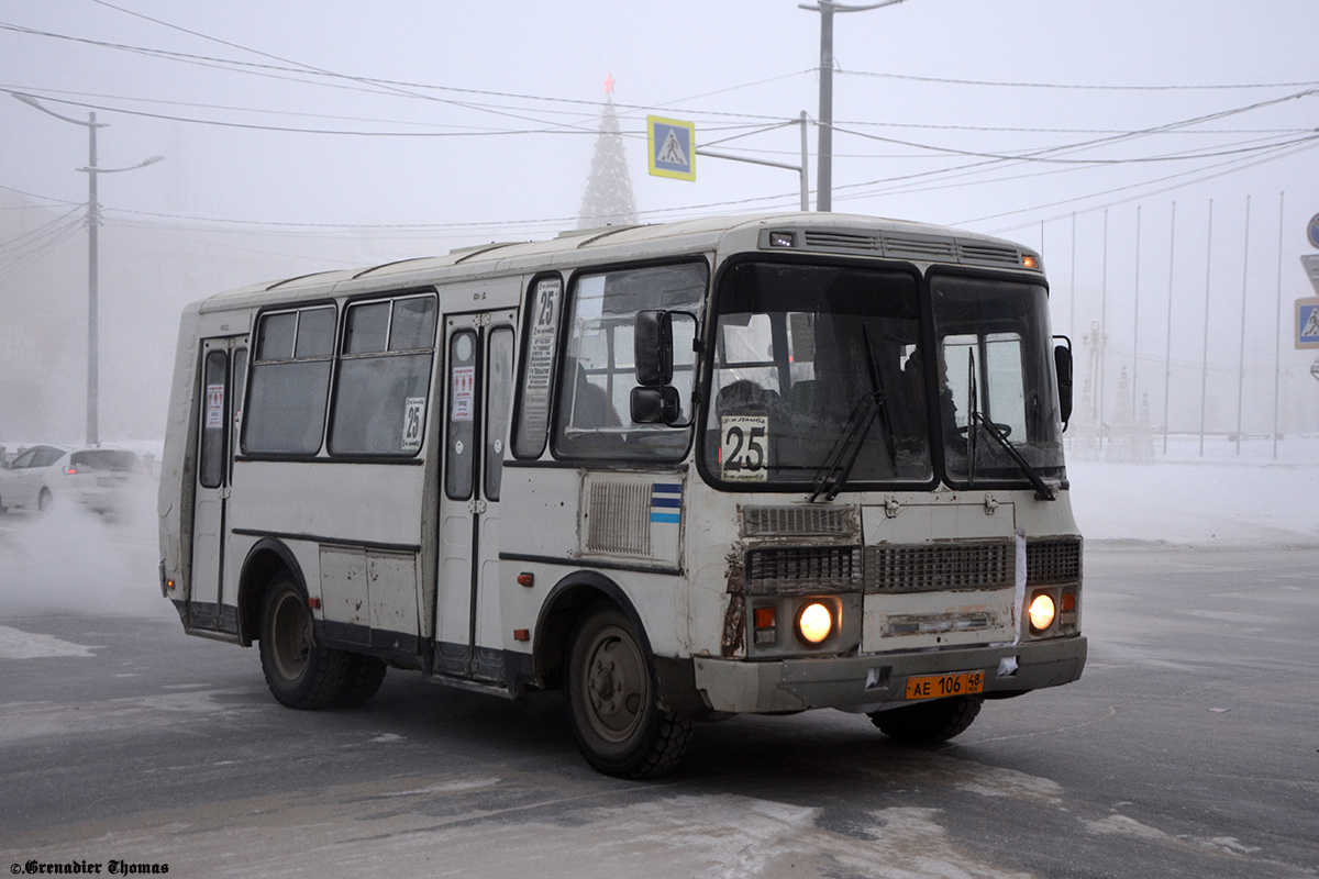 Sacha (Jakutsko), PAZ-32054 č. АЕ 106 48