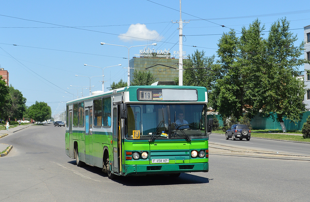 Восточно-Казахстанская область, Scania CN113CLB № F 658 KP