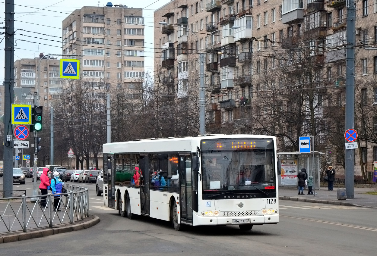 Санкт-Петербург, Волжанин-6270.06 