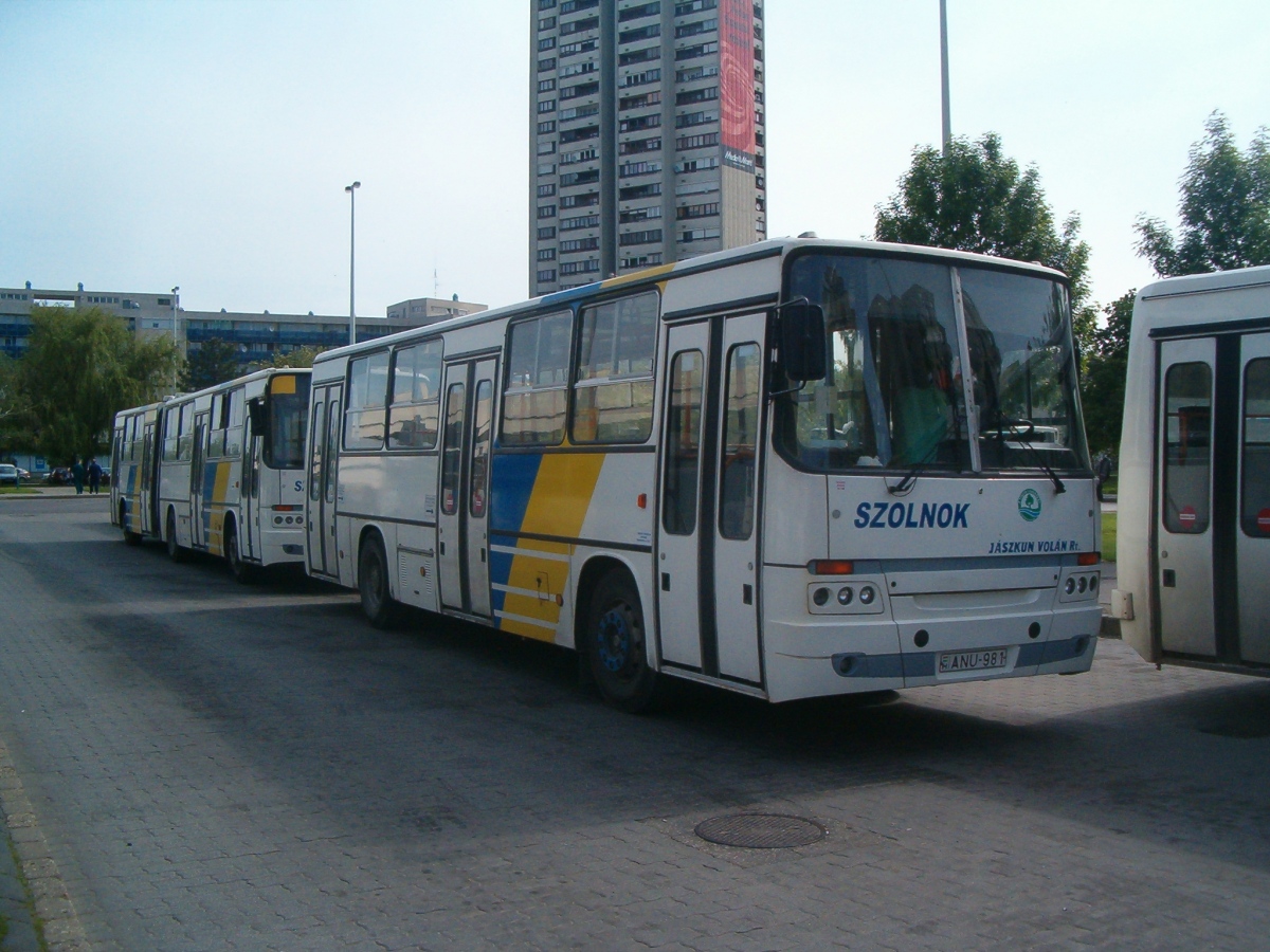 Венгрия, Ikarus 260 (Vasi Volán) № ANU-981
