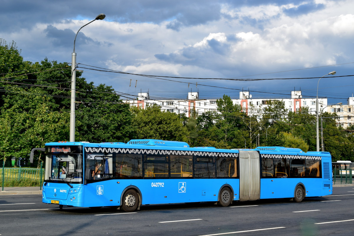 Москва, ЛиАЗ-6213.65 № 040792