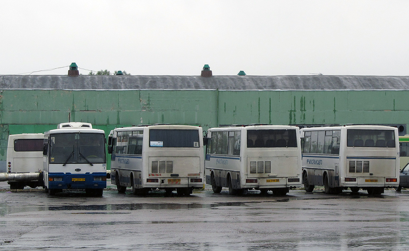 Moskevská oblast, Asia AM818 Cosmos č. 3263; Moskevská oblast, PAZ-4230-01 (1-1) (KAvZ) č. 2685; Moskevská oblast, PAZ-4230-01 (1-1) (KAvZ) č. 3686; Moskevská oblast, PAZ-4230-01 (1-1) (KAvZ) č. 3675; Moskevská oblast — Territories of busparks