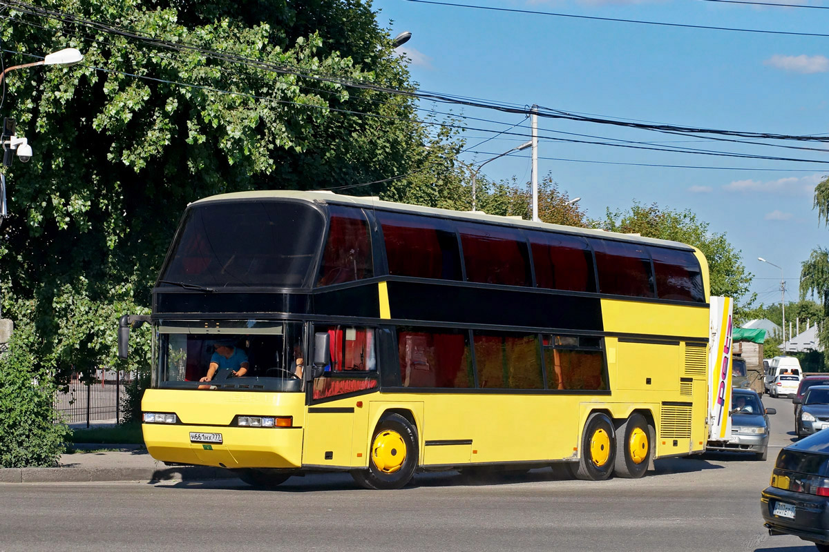 Дагестан, Neoplan N122/3 Skyliner № Н 661 НХ 777