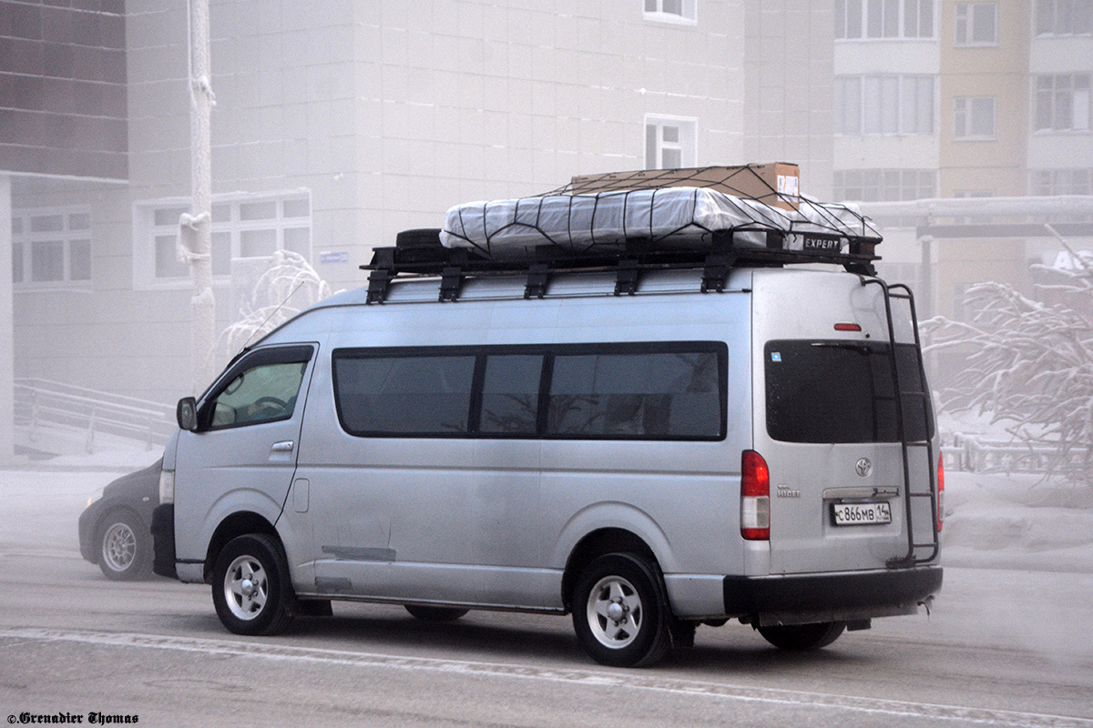 Саха (Якутия), Toyota HiAce TRH223L № С 866 МВ 14