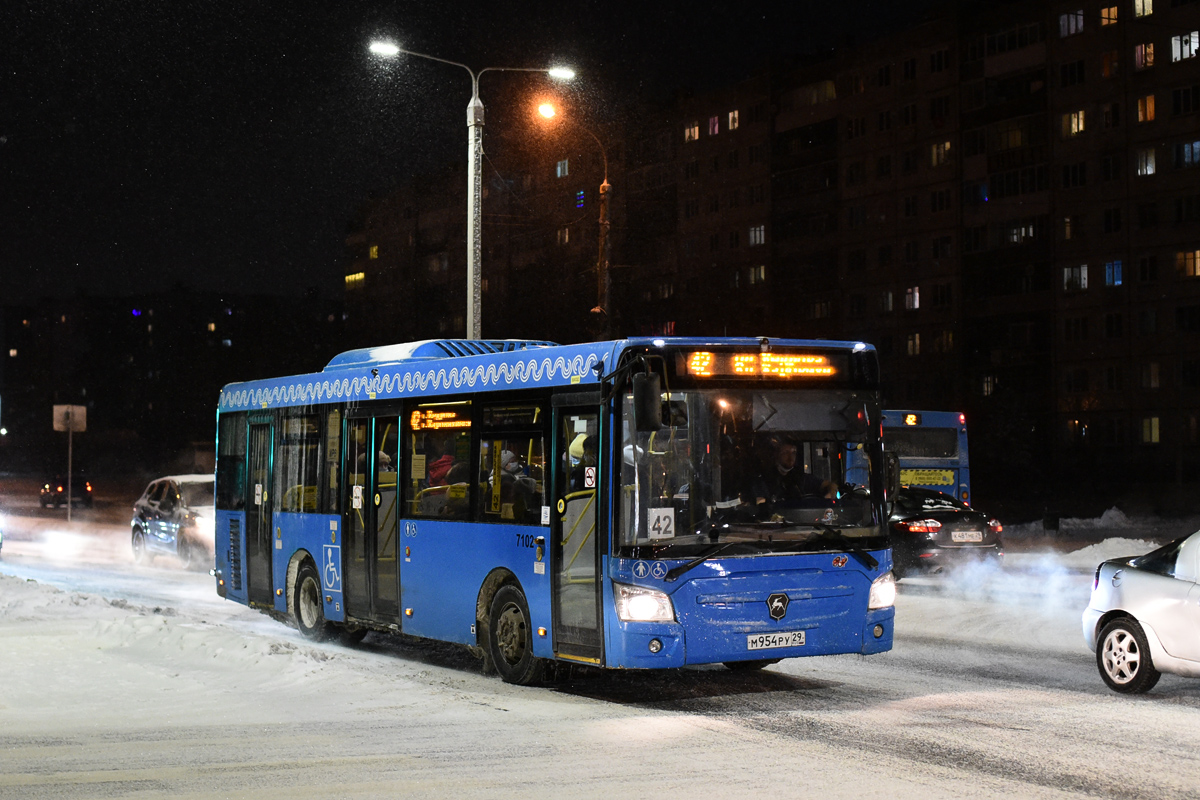 Архангельская область, ЛиАЗ-4292.60 (1-2-1) № 7102