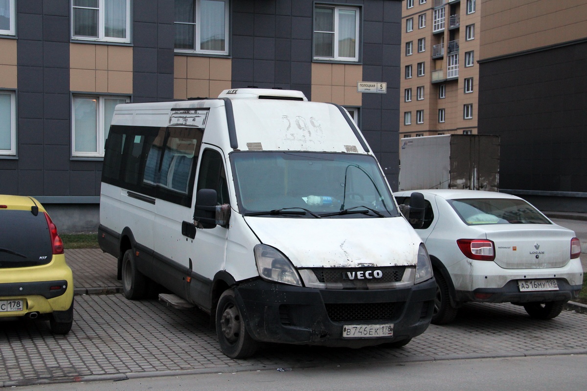 Санкт-Петербург, Нижегородец-2227UU (IVECO Daily) № В 746 ЕК 178