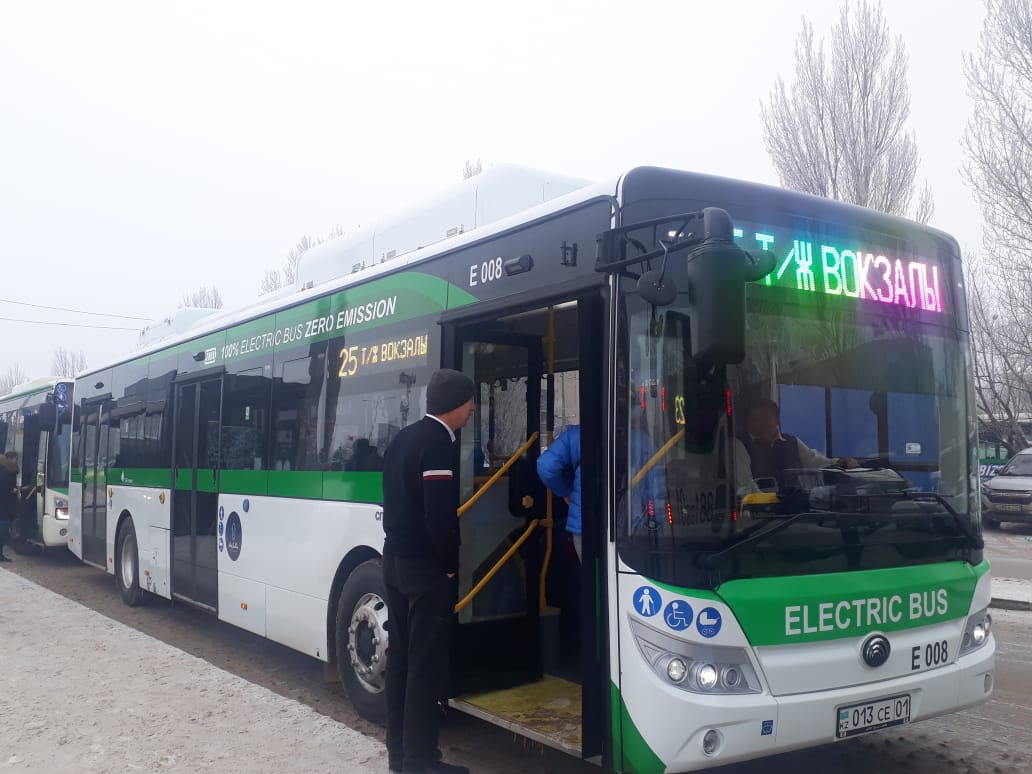 Астана, Yutong E12LF (ZK6128BEVG) (СарыаркаАвтоПром) № E008