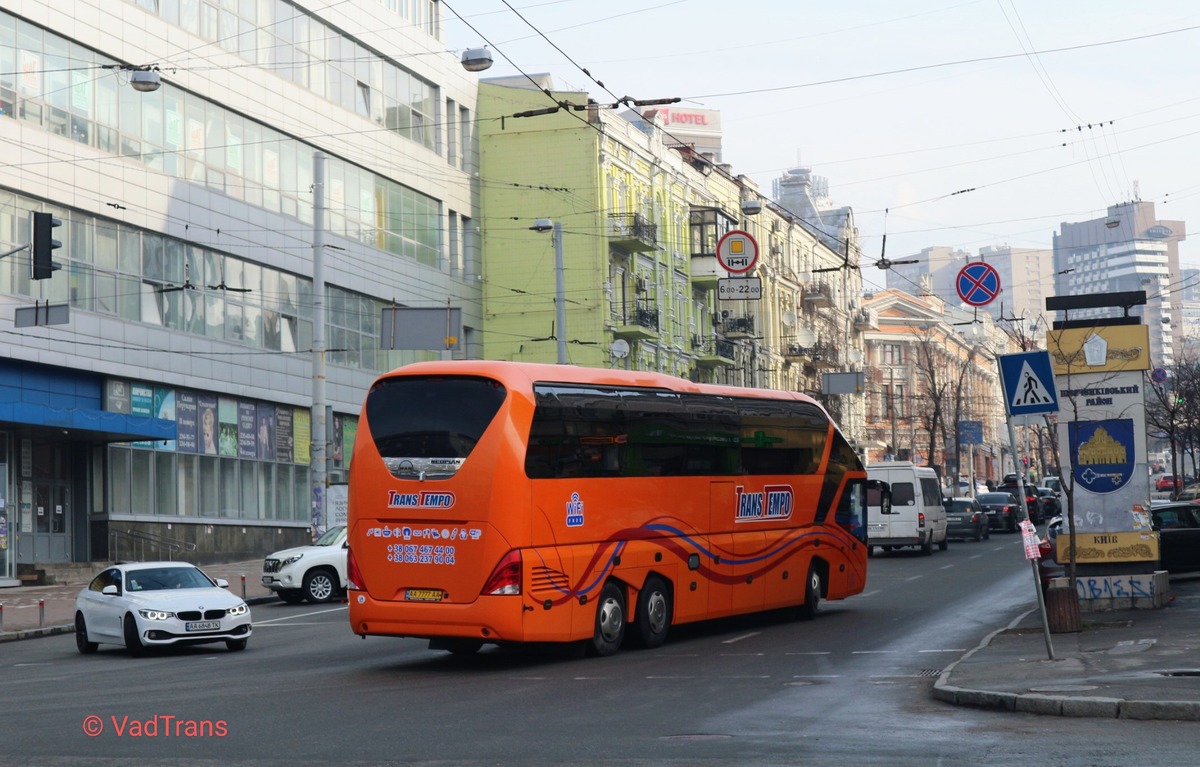 Киев, Neoplan P12 N5218/3SHDL Starliner L № AA 7777 AA