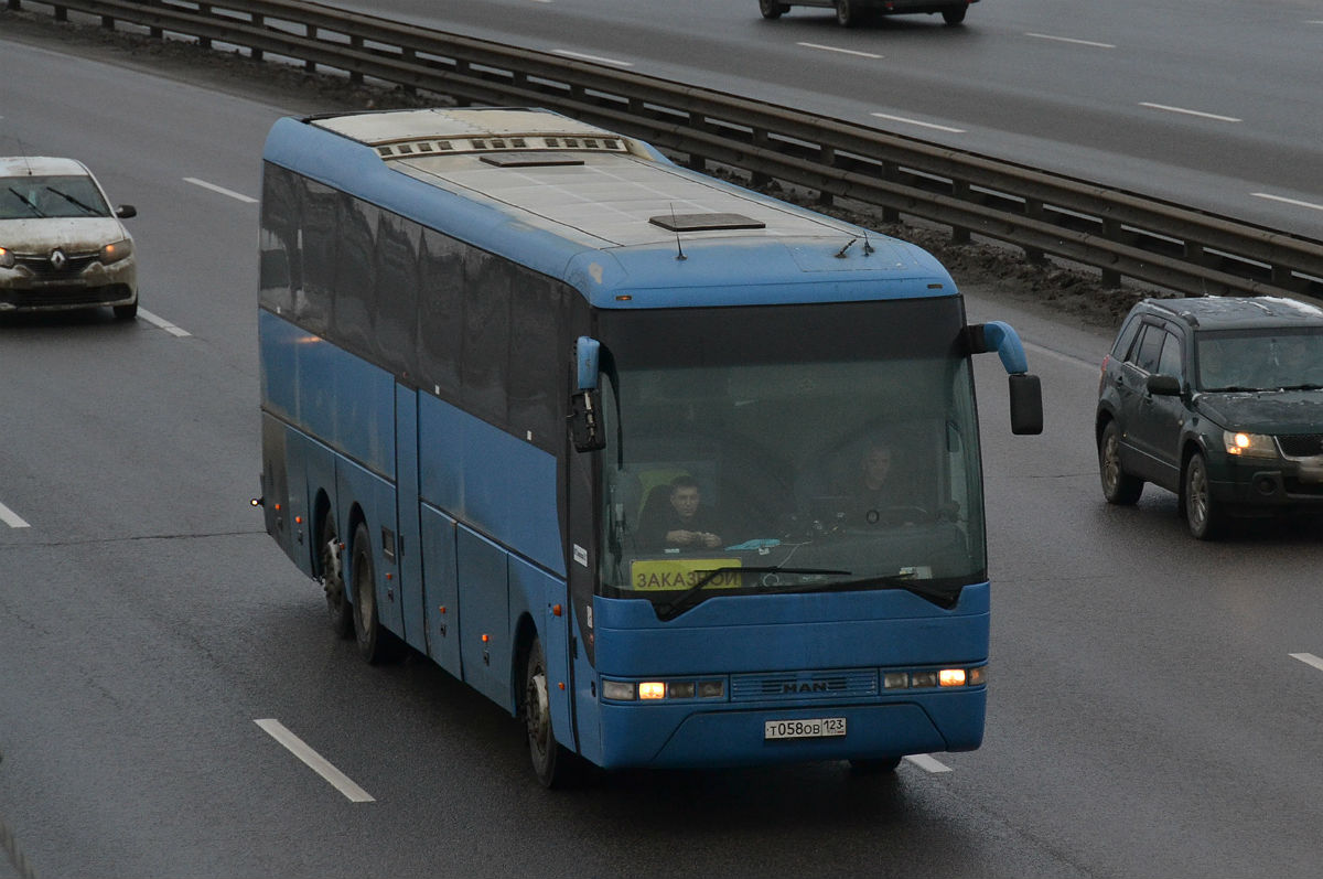 Адыгея, MAN A32 Lion's Top Coach RH4*3-13,7 № Т 058 ОВ 123