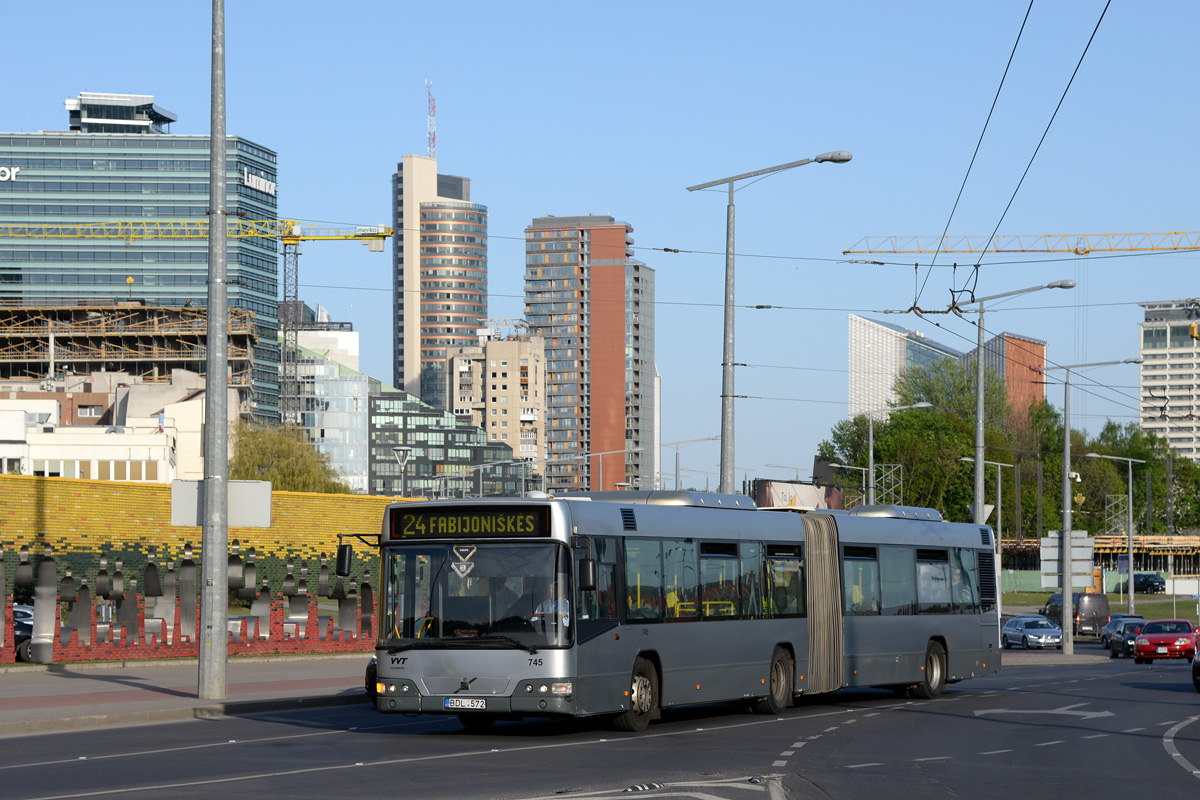 Литва, Volvo 7700A № 745