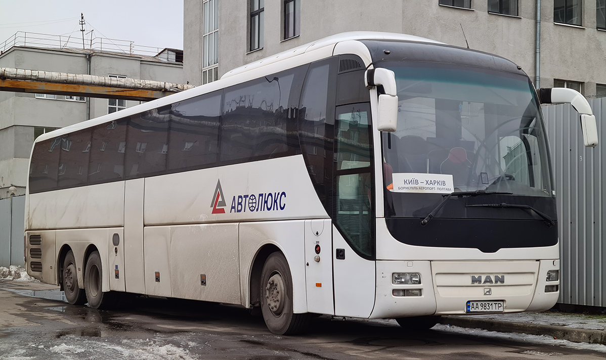 Киев, MAN R08 Lion's Coach L RHC444 L № 758