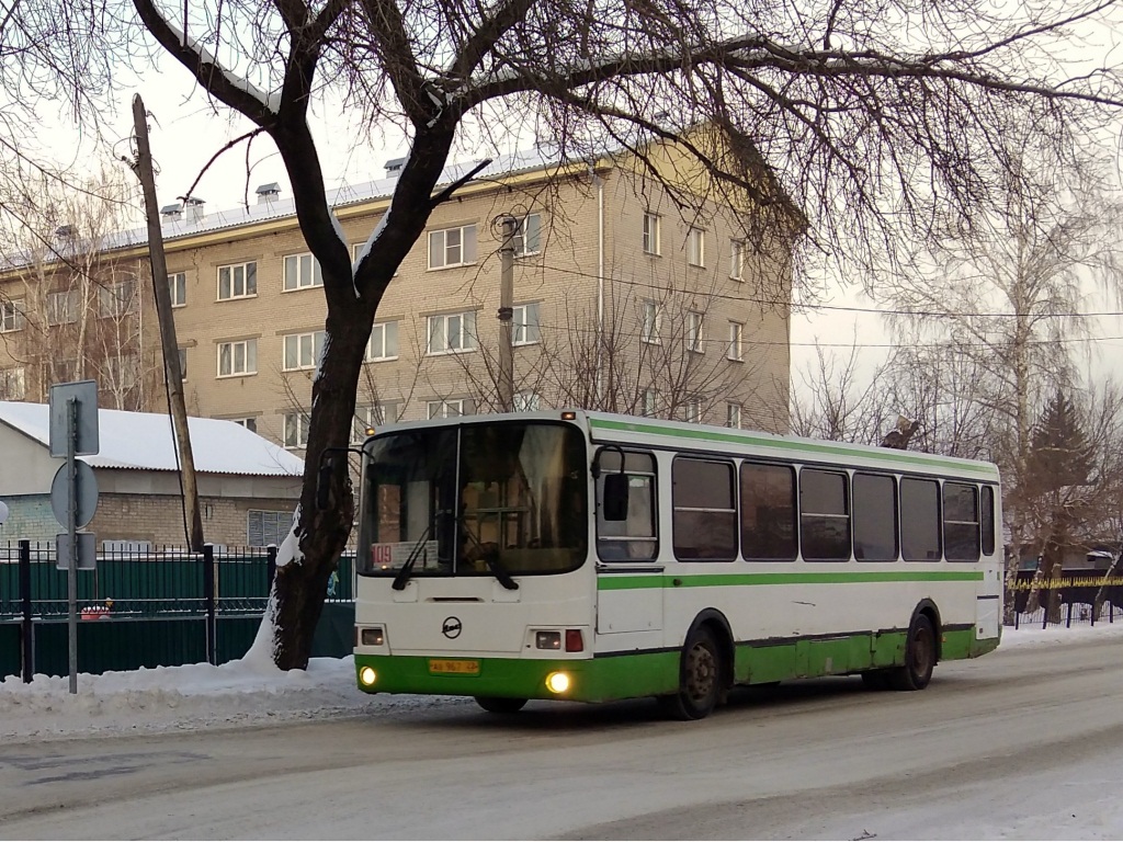 Алтайский край, ЛиАЗ-5256.45 № АВ 967 22