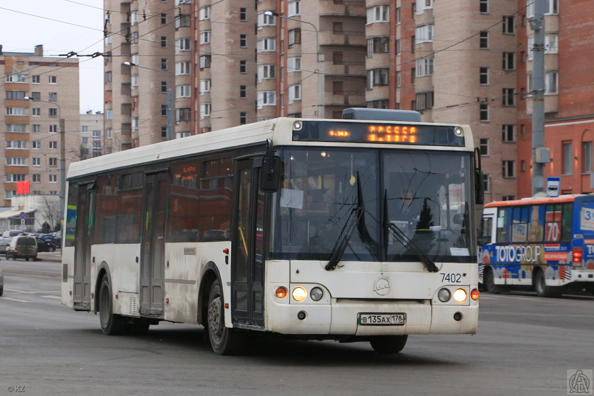 Санкт-Петербург, ЛиАЗ-5292.20 № 7402