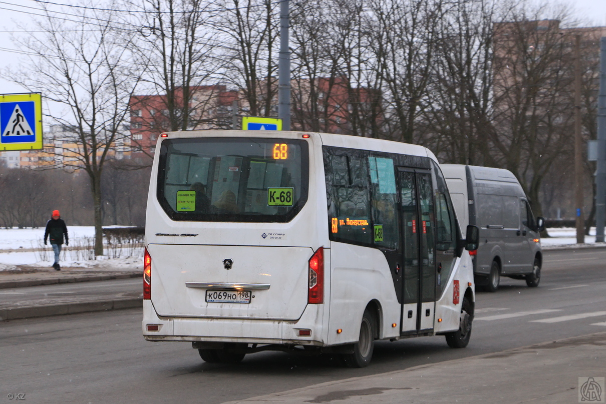 Санкт-Петербург, ГАЗ-A68R52 City № 37