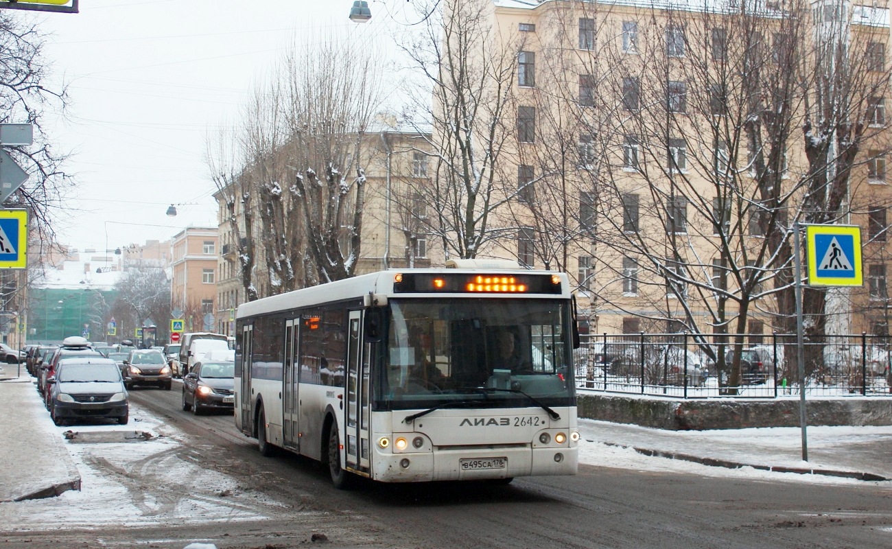 Szentpétervár, LiAZ-5292.60 sz.: 2642