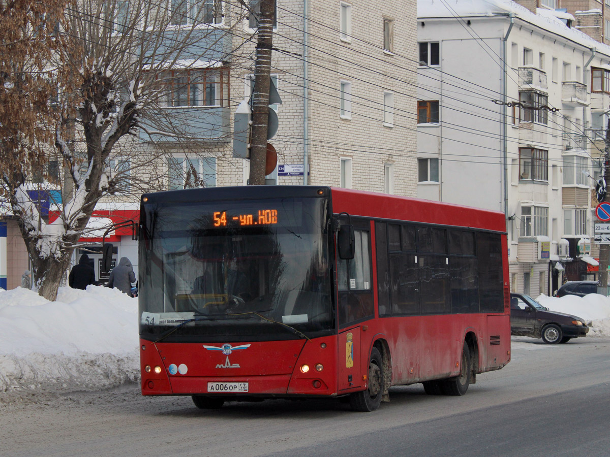 Кировская область, МАЗ-206.068 № А 006 ОР 43