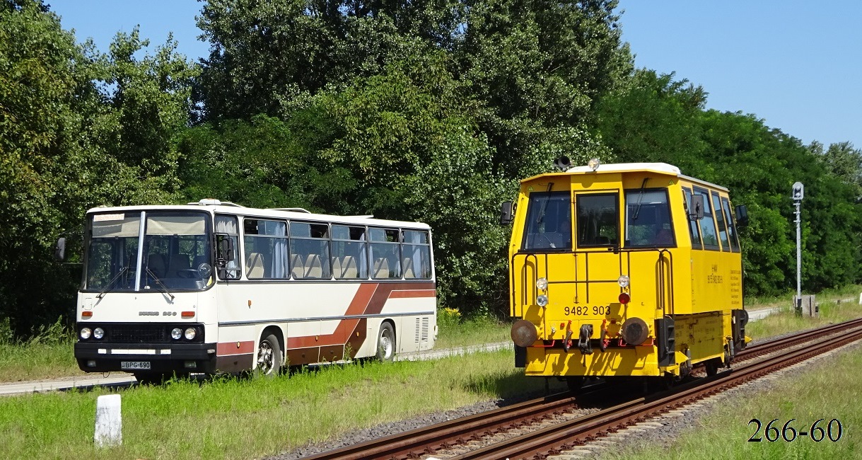 Венгрия, Ikarus 256.74C № BPG-690; Венгрия — Фототуры