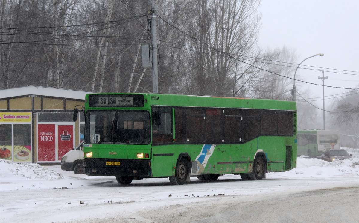 Новосибирская область, МАЗ-104.021 № 4125