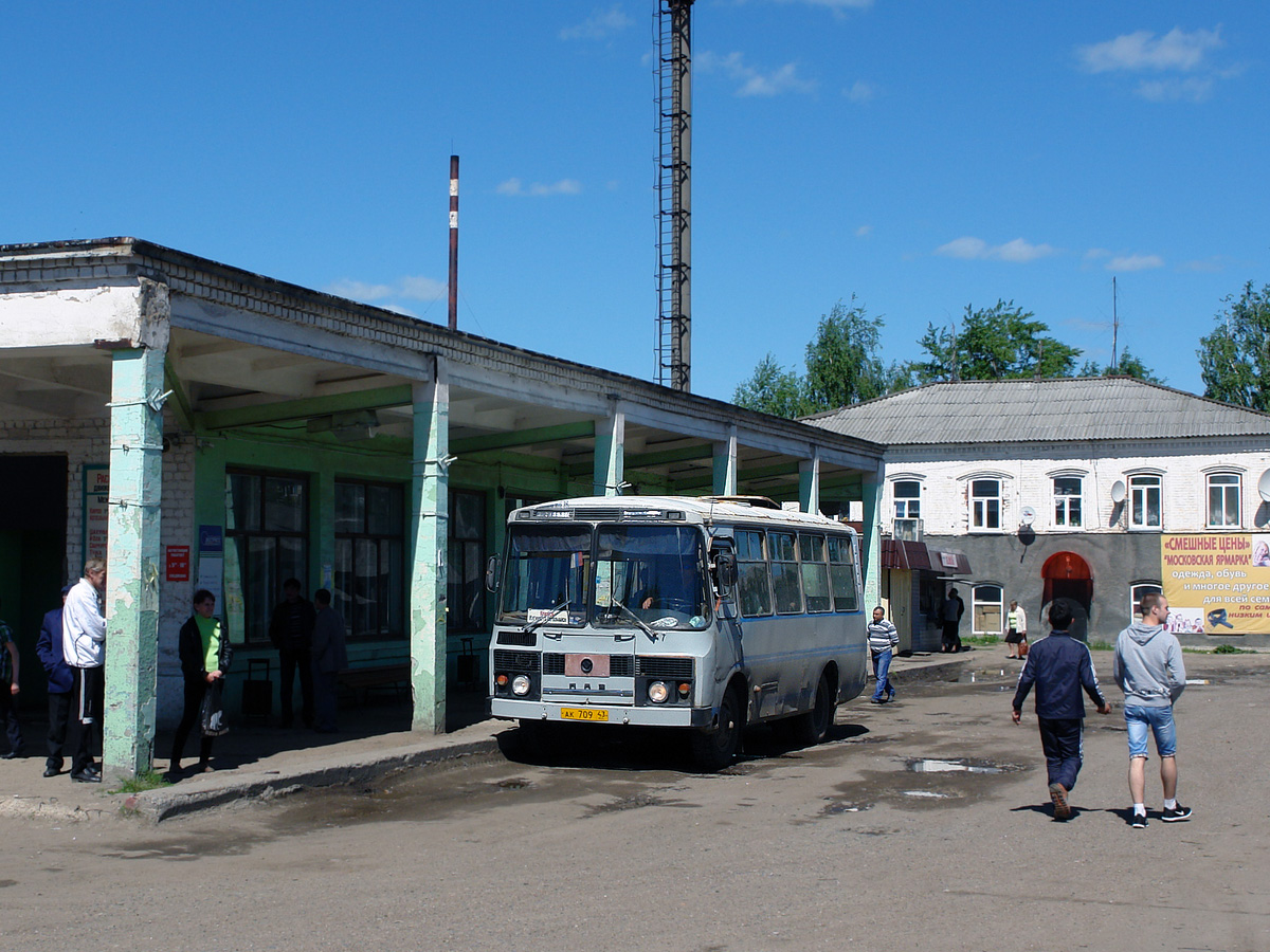 Кировская область, ПАЗ-3205-110 № АК 709 43; Кировская область — Автовокзалы, автостанции, конечные остановки