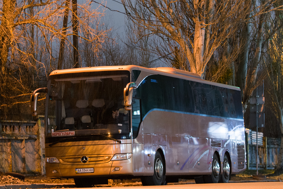 Киев, Mercedes-Benz Tourismo II M/3 16RHD № AA 3344 HH