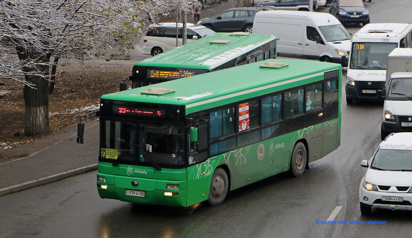 Алматы, Yutong ZK6108HGH № 579 AY 05